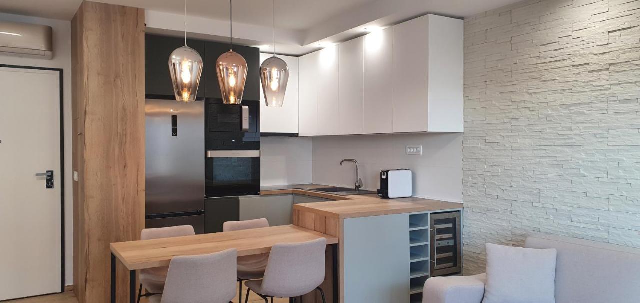 Apartments Elite Трогир Екстериор снимка