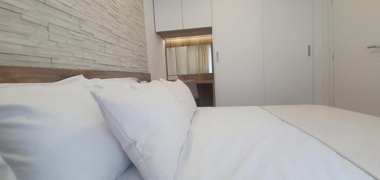 Apartments Elite Трогир Екстериор снимка