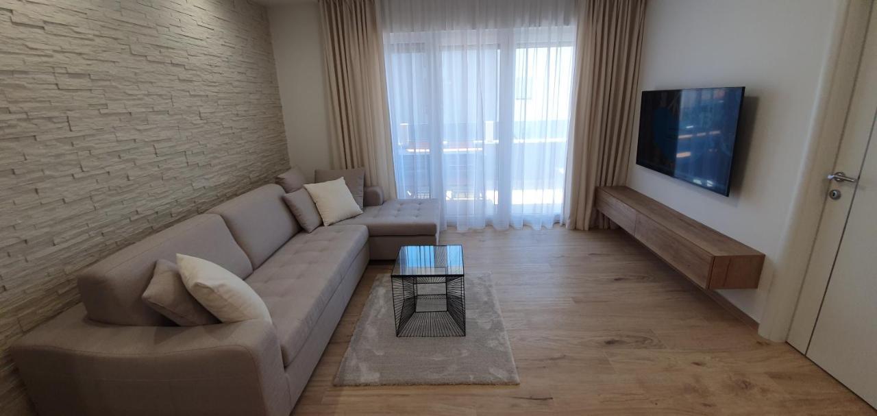 Apartments Elite Трогир Екстериор снимка