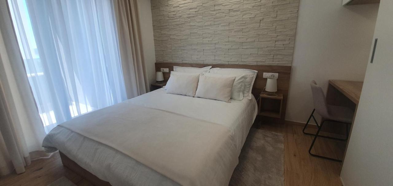 Apartments Elite Трогир Екстериор снимка
