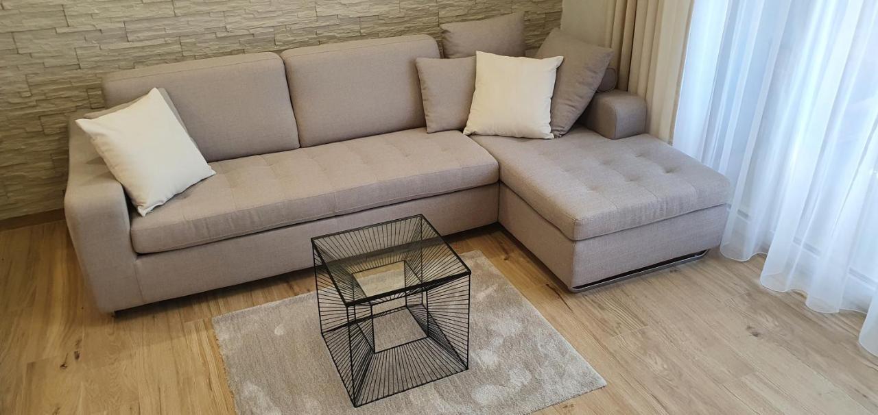 Apartments Elite Трогир Екстериор снимка
