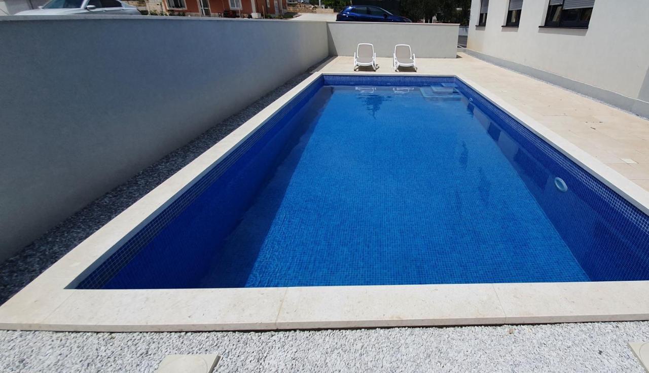 Apartments Elite Трогир Екстериор снимка