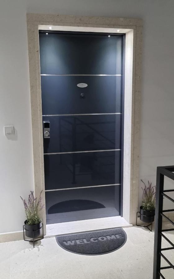 Apartments Elite Трогир Екстериор снимка